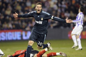 乐鱼体育入口-女子英格兰队首度进入全球橄榄球视野，英格兰 女球迷