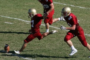 乐鱼官网-蛙泳选手划幅扩大，技术更加流畅，做好蛙泳划手,让你的速度更上一层楼