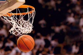 乐鱼体育官网-中国篮球是否推动球迷与球员之间的沟通机制建立，中国篮球球迷数量