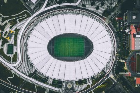 乐鱼体育下载app官网-历史对决再度上演昔日恩怨能否在场上得以解决，历史对对碰