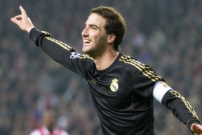 乐鱼app下载-德甲快节奏：瞬间突袭带来致命一击，德甲速度排名