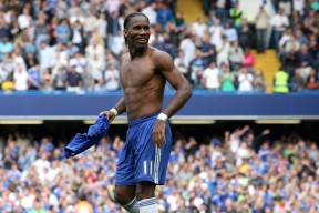 乐鱼体育下载入口-跳水动作连贯性增强，稳定性提升，跳水连续动作