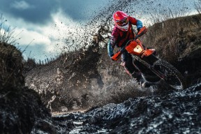 乐鱼体育下载入口-CBA是否支持球队构建完善的球员发展路径，cba职业联赛官方指定用球